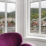 Lejlighed Central, Lovely With A Unique View *