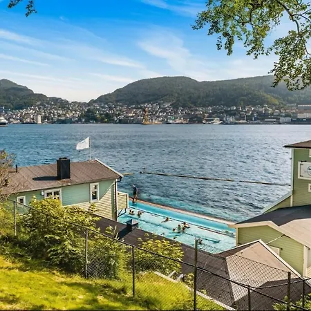 Central, Lovely With A Unique View Διαμέρισμα *