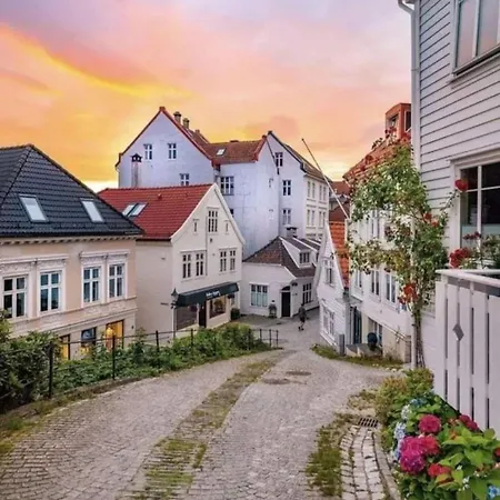 Central, Lovely With A Unique View Apartamento