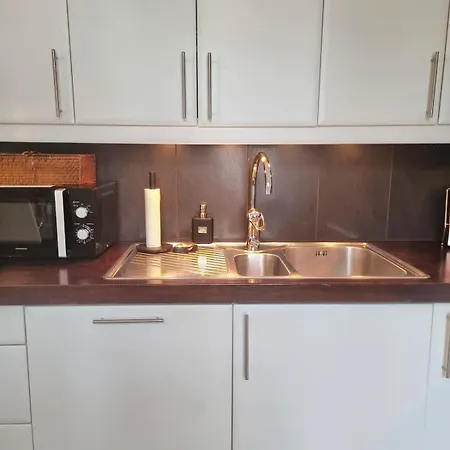 Central, Lovely With A Unique View *