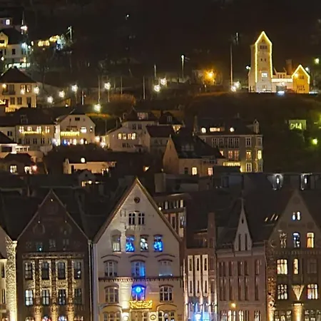 Central, Lovely With A Unique View Apartment Bergen