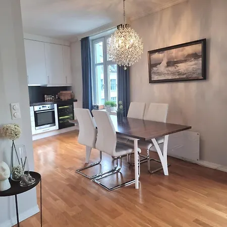 Central, Lovely With A Unique View Apartamento Bergen