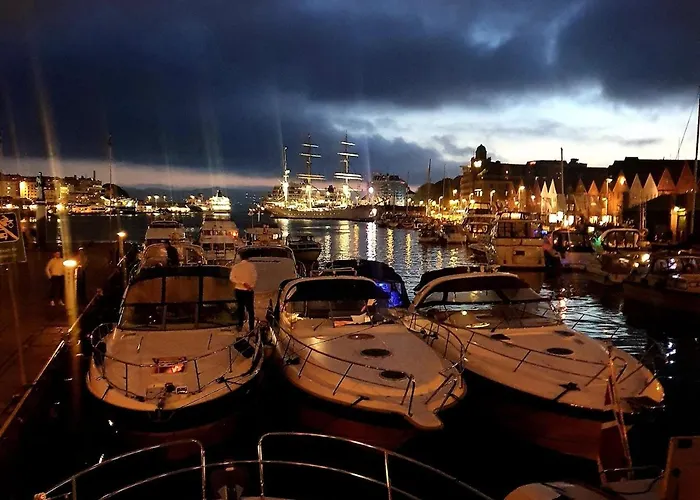 Central, Lovely With A Unique View Leilighet Bergen