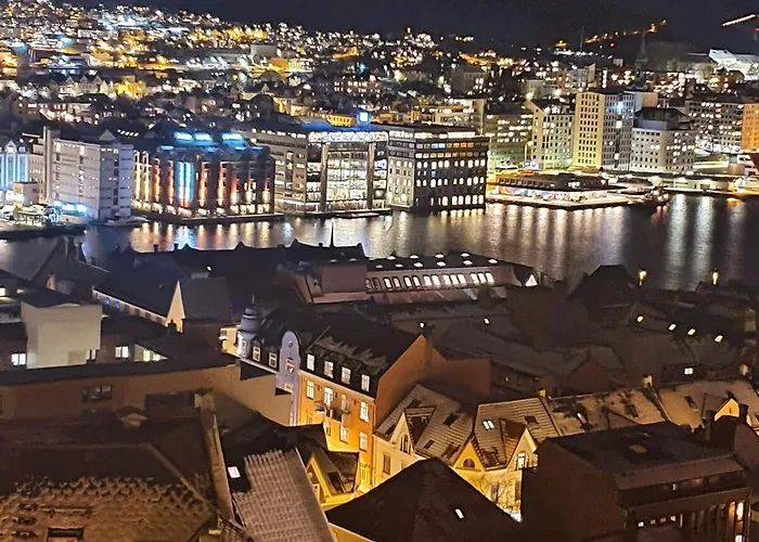 Central, Lovely With A Unique View 아파트