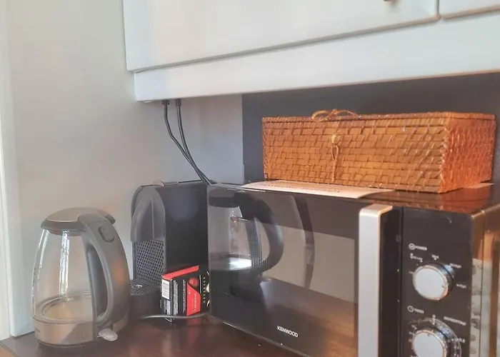 Central, Lovely With A Unique View