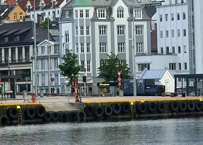 Central, Lovely With A Unique View Leilighet *