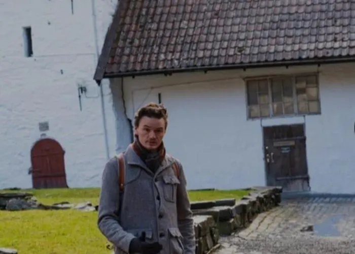 Central, Lovely With A Unique View