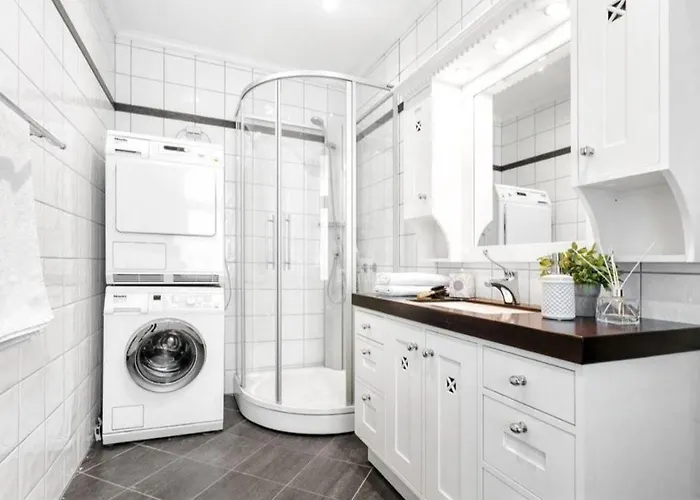 Central, Lovely With A Unique View 베르겐