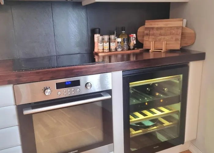 Central, Lovely With A Unique View * Μπέργκεν