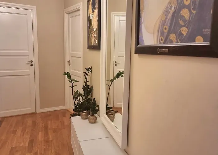 Central, Lovely With A Unique View 베르겐