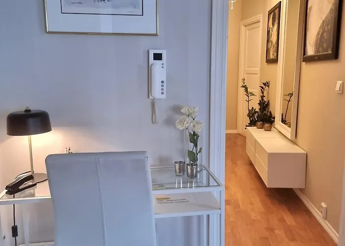 Central, Lovely With A Unique View * 베르겐