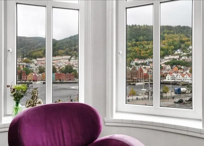 Leilighet Central, Lovely With A Unique View *